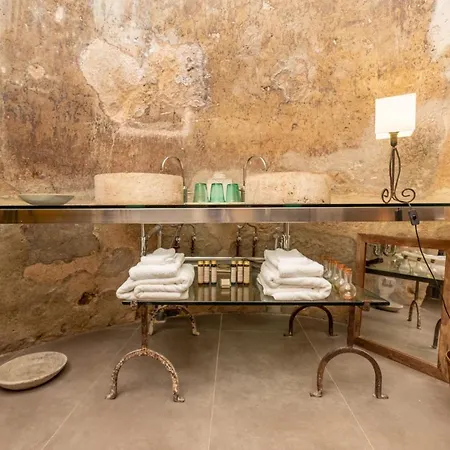 Boutique V Hotel