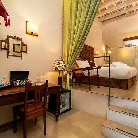 Hotel Boutique V *