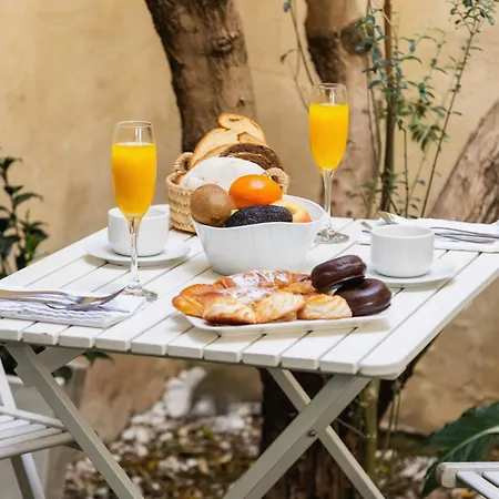 Hotel Boutique V Hotell *